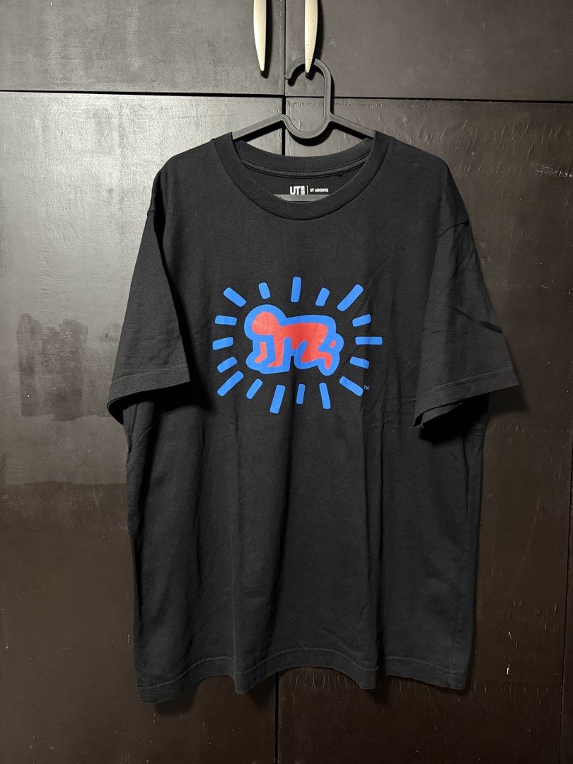 Uniqlo Keith Haring Tee (Category: Tshirts & Polo Shirts ) located in Antipolo. Submitted by yeoni19 (Listing ID 1470420701, Image 1). Description: Uniqlo Keith Haring Tee 400 +sf 22.5x29 Signs of usage Color may vary due to lighting. Feel free to message if you have any questions..
