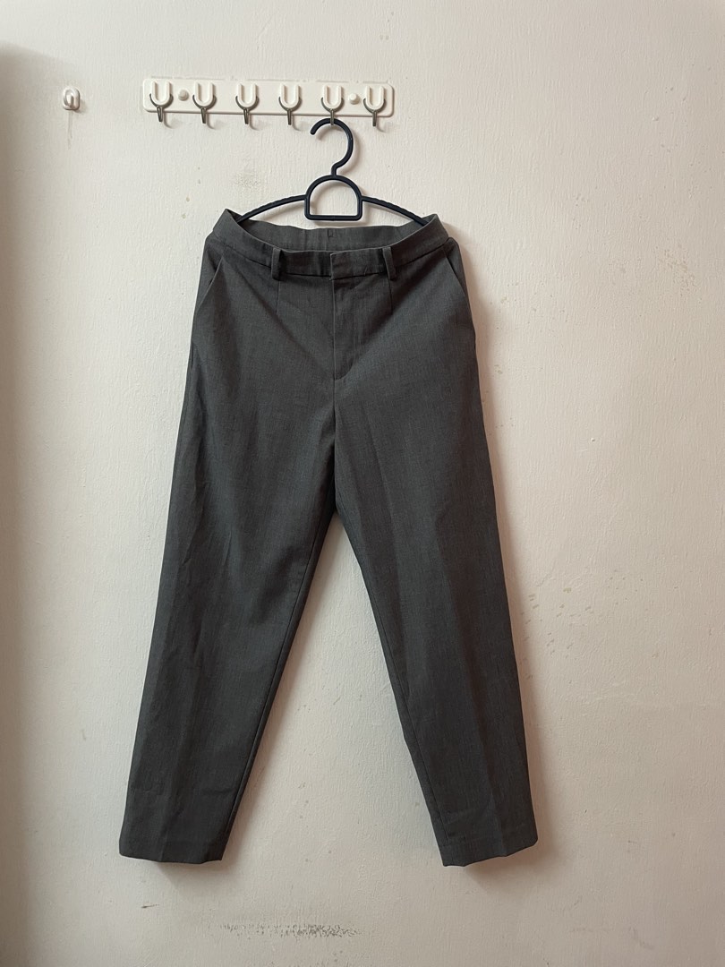 Uniqlo Relaxed Ankle Pants, Women's Fashion, Bottoms, Jeans & Leggings ...