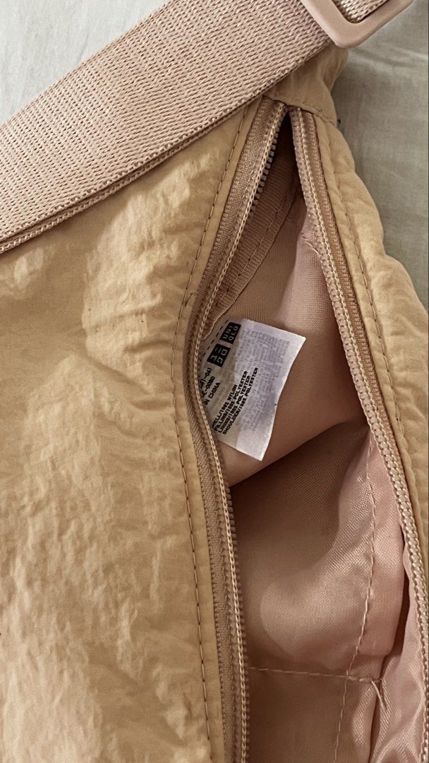 Uniqlo Round Mini Shoulder Bag Pink (Category: Cross-body Bags) located in Cainta. Submitted by havenlyeli (Listing ID 1470460665, Image 3). Description: ୨ৎ mode of payment - 50% down payment required to secure your order; remaining 50% balance to be paid upon delivery - gcash / maribank - cod available for meet-ups only ୨ৎ meet-up locations - lrt-2 legarda station - NU manila - cainta, rizal ୨ৎ please take note - colors may slightly vary due to 