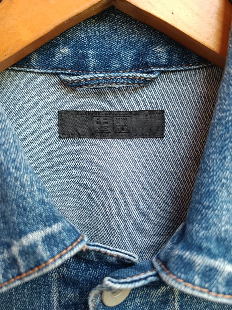 UNIQLO TYPE 1 TRUCKER DENIM (Category: Coats, Jackets and Outerwear) located in Davao. Submitted by st333tcartel (Listing ID 1470363369, Image 2). Description: Medium Length 25 Width 24.