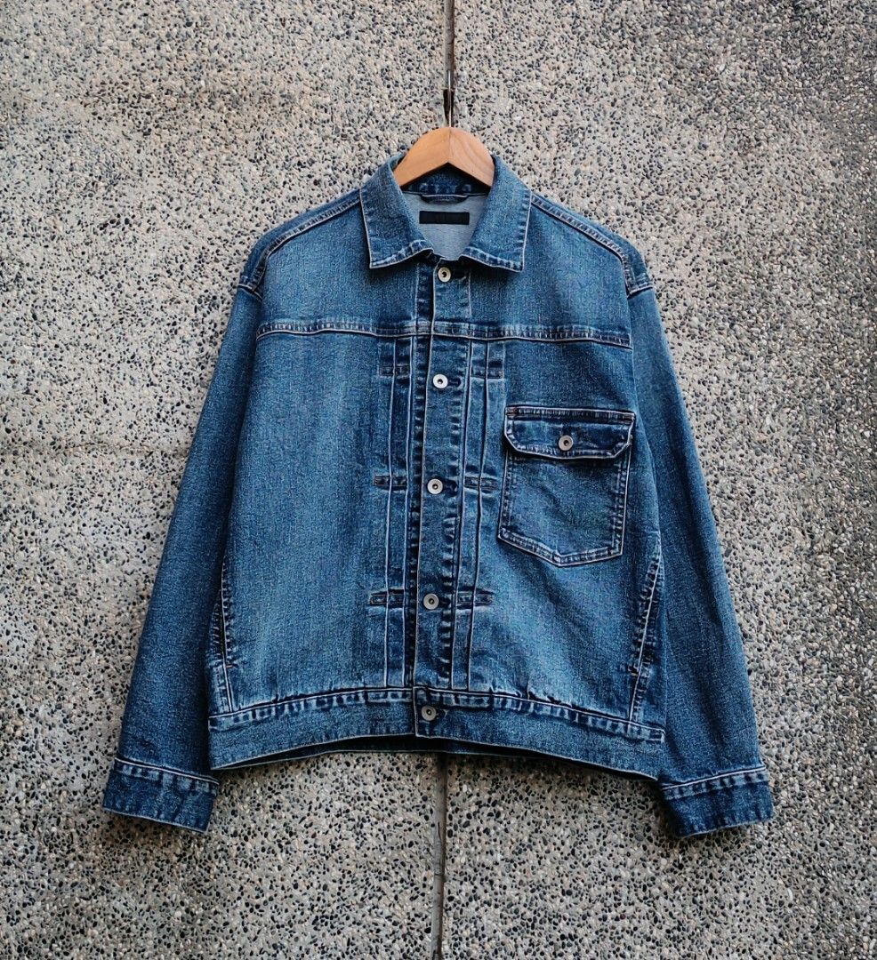 UNIQLO TYPE 1 TRUCKER DENIM (Category: Coats, Jackets and Outerwear) located in Davao. Submitted by st333tcartel (Listing ID 1470363369, Image 1). Description: Medium Length 25 Width 24.