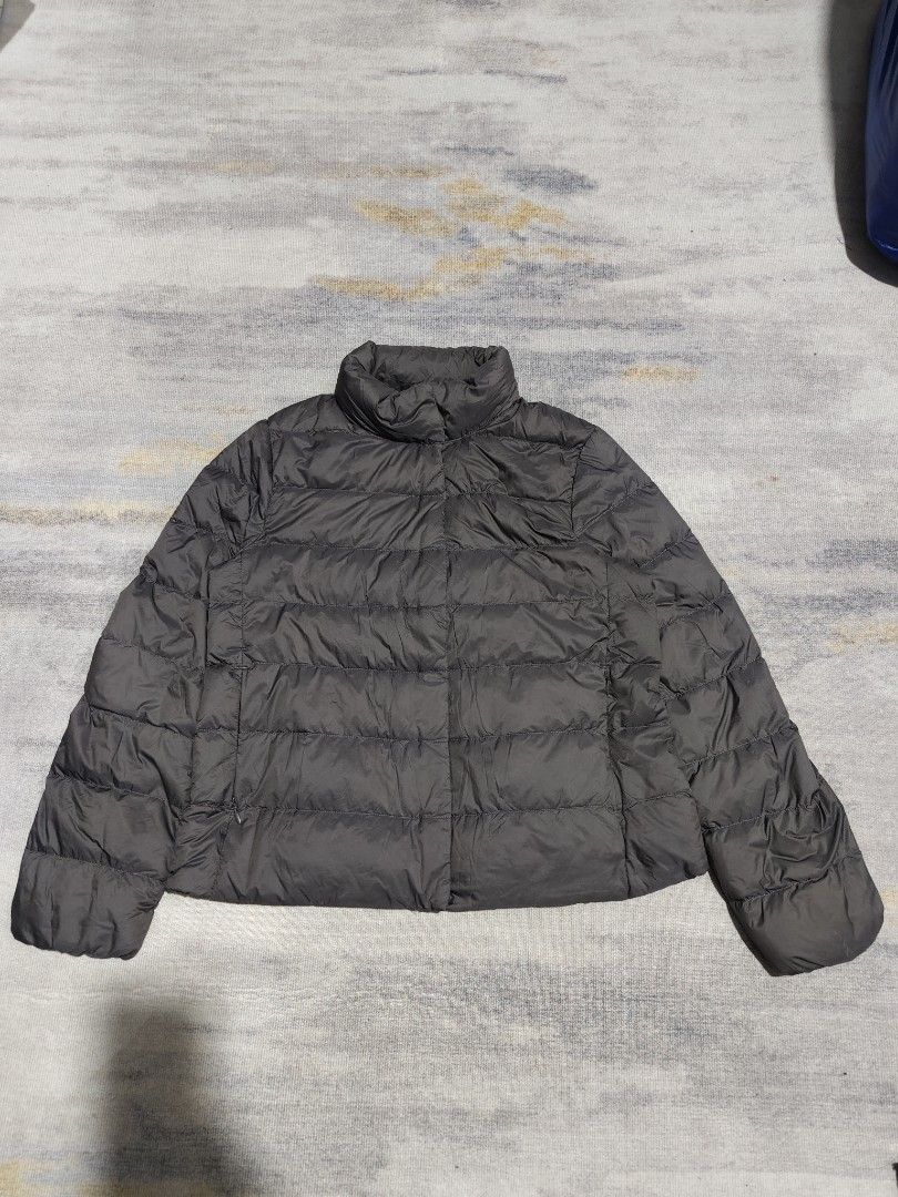UNIQLO ULTRA LIGHT DOWN JACKET (Category: Coats, Jackets and Outerwear) located in Dagupan City. Submitted by gandita.28 (Listing ID 1470453566, Image 1). Description: UNIQLO ULTRA LIGHT DOWN JACKET LIGHTWEIGHT DURABLE WATER REPELLENCY LENGTH - 22 WIDTH - 18.
