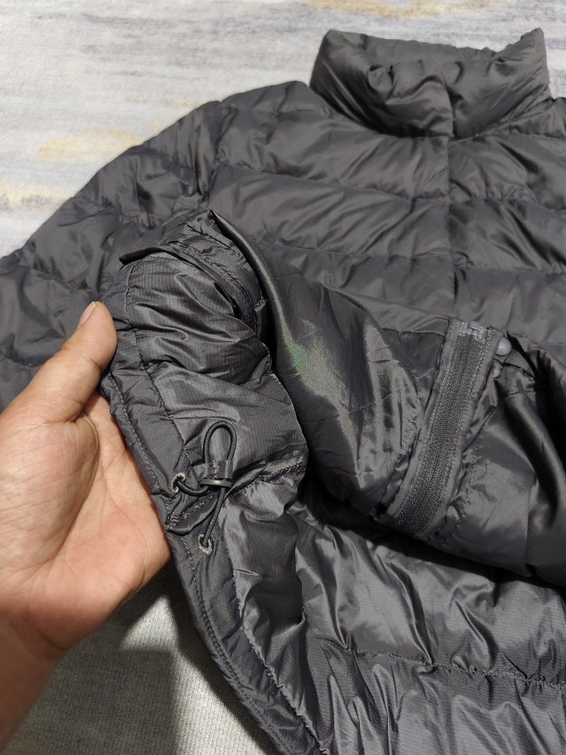 UNIQLO ULTRA LIGHT DOWN JACKET (Category: Coats, Jackets and Outerwear) located in Dagupan City. Submitted by gandita.28 (Listing ID 1470453566, Image 3). Description: UNIQLO ULTRA LIGHT DOWN JACKET LIGHTWEIGHT DURABLE WATER REPELLENCY LENGTH - 22 WIDTH - 18.