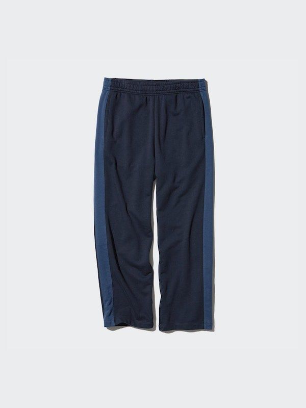 Uniqlo Unisex Sweat Pants (Category: Joggers) located in Davao. Submitted by VapenDrip (Listing ID 1470463796, Image 1). Description: Uniqlo Unisex Sweat Pants Large on tag Waist 32-36 Length 41 Hem 9 As new condition Need wash only 500+sf.