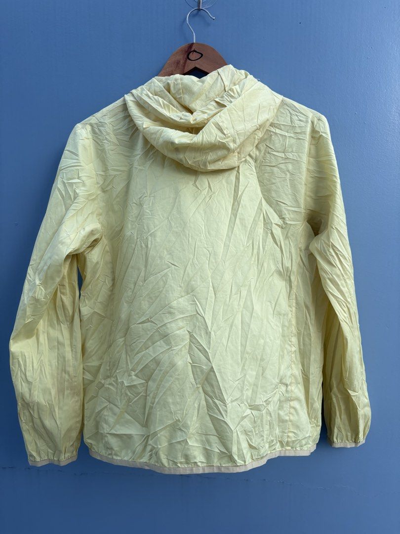Uniqlo Windbreaker Jacket (Category: Coats, Jackets and Outerwear) located in General Santos City (Dadiangas). Submitted by a.rt.eyes (Listing ID 1470449253, Image 2). Description: Uniqlo Windbreaker Jacket Size xl on tag women’s size Dimension width 21 length 25 Excellent condition Color rate 9/10 Original Issue: dirty need wash only Located in General Santos City, Mindanao. Shipping fee applies for buyers outside my location. Payment first only