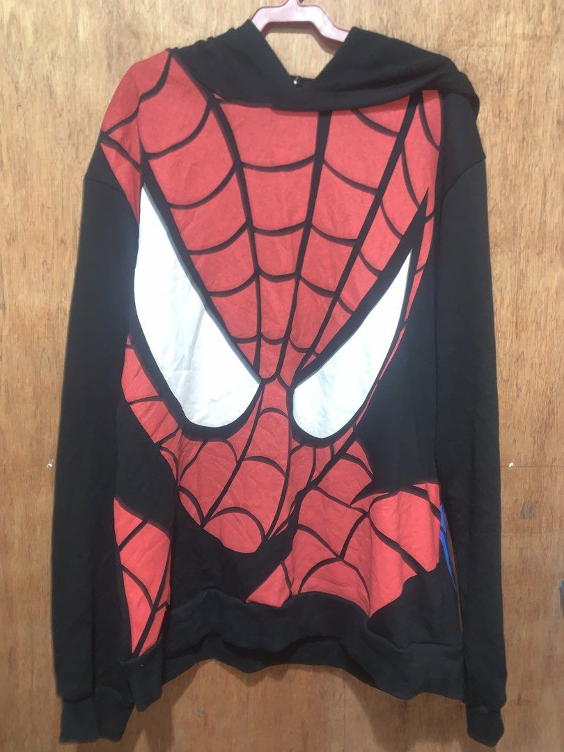 Universal Studios Spiderman Hoodie AOP (Category: Coats, Jackets and Outerwear) located in Silay City. Submitted by rikki_medel (Listing ID 1470523953, Image 1). Description: Universal Studios Spiderman Hoodie AOP Like New Condition No crackprints Size Large.