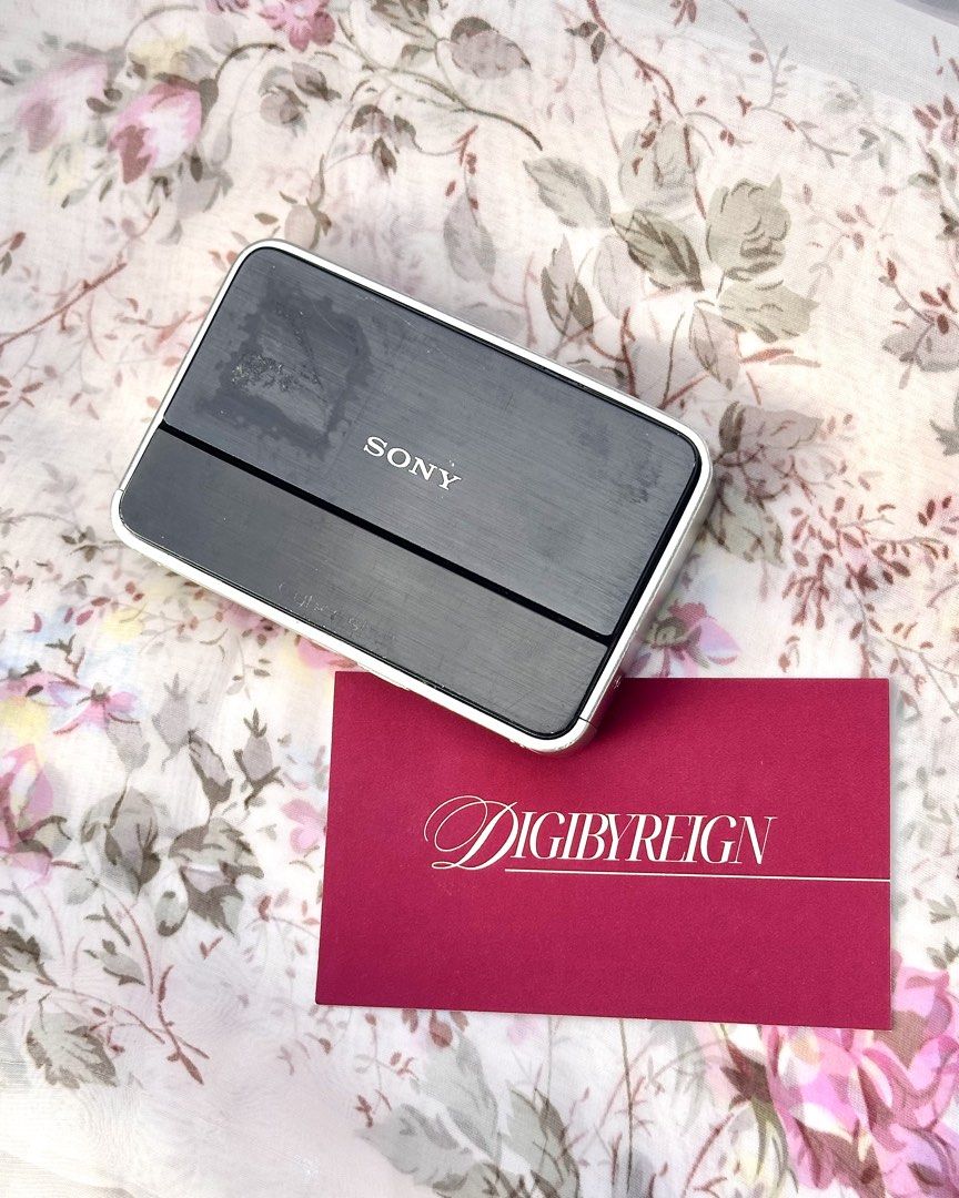 UNTESTED Digicam (Category: Cameras) located in Tagaytay City. Submitted by shaental (Listing ID 1470452060, Image 2). Description: 💌 𝐁𝐀𝐓𝐂𝐇 𝟓 | 𝐔𝐧𝐭𝐞𝐬𝐭𝐞𝐝 𝐂𝐚𝐦𝐞𝐫𝐚𝐬 💌 1 - Pentax Optio WP 2 - Casio Exilim EX-Z700 3 - Samsung ES80 4 - Sony Cybershot DSC-T2 5 - Sony Cybershot DSC-T700 ⊹₊˚‧︵‿₊୨ᰔ୧₊‿︵‧˚₊⊹ 📍 Tagaytay 🚚 Lalamove / J&T / International shipping Please manage your expectations, as some of these cameras are untested. Mes
