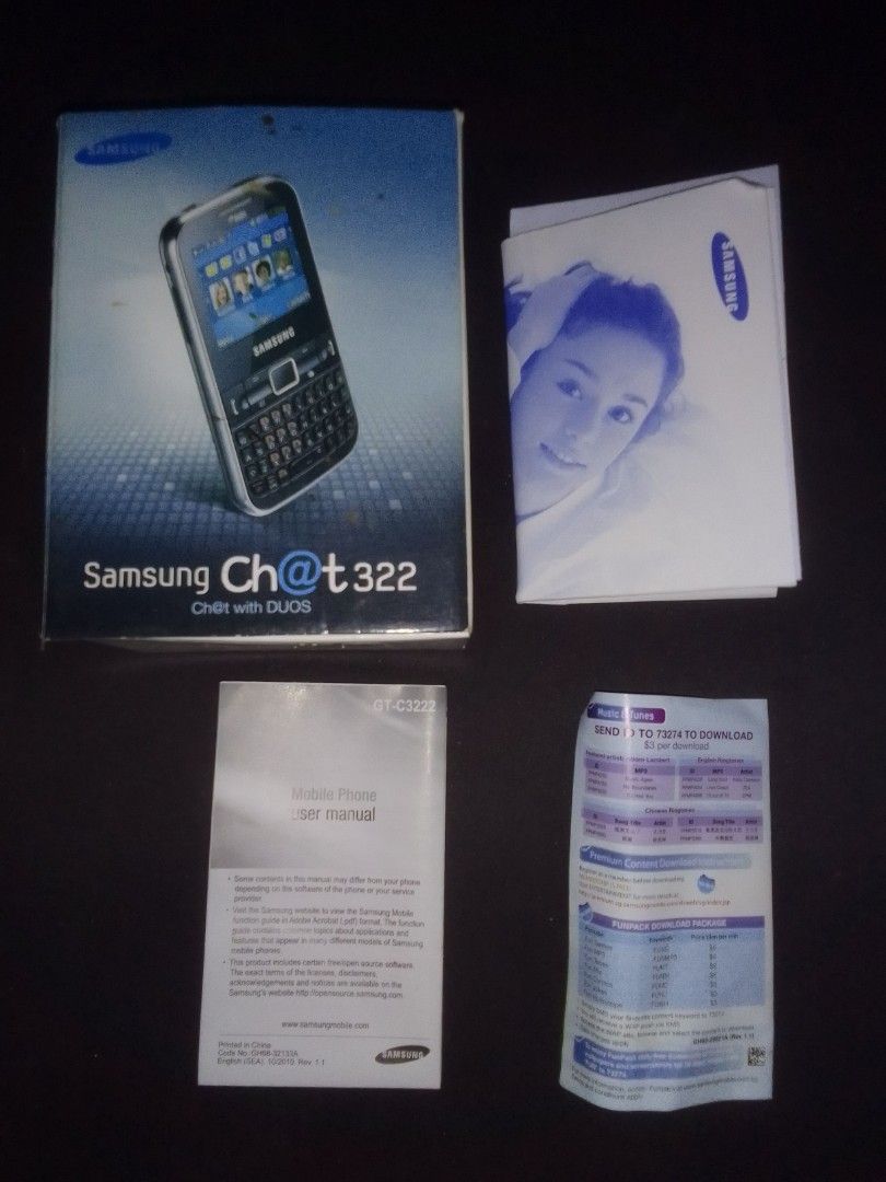 Untested Samsung Smart Chat 322 Vintage Phone (Category: Early Generation Mobile Phones) located in Baguio. Submitted by eskimoprime (Listing ID 1470527618, Image 2). Description: Notes: - Complete with box - Untested but in very good condition - From 2010 - Purchased in the U.S. - Feel free to pm for more pics.