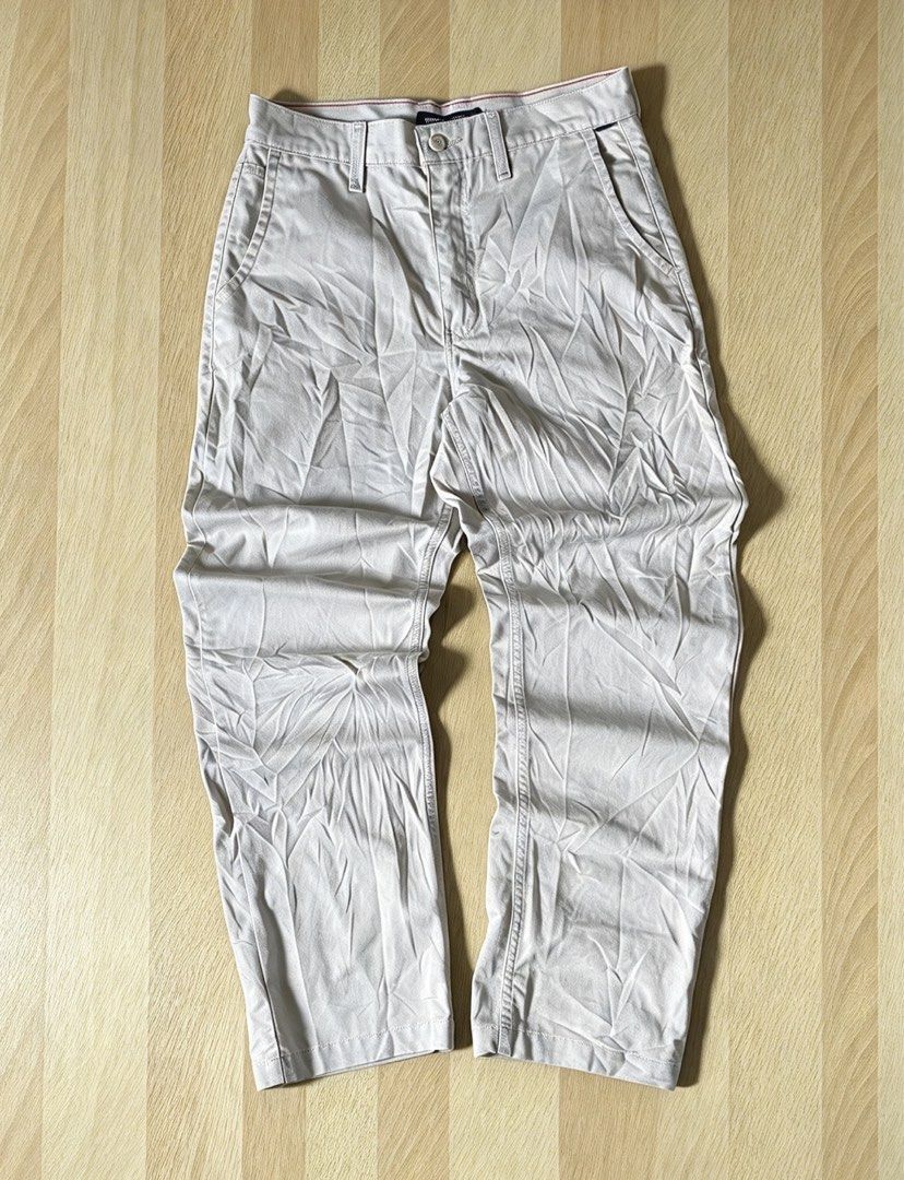 Vans Authentic Chino Loose Fit Pants (Category: Chinos) located in Manila. Submitted by tygaangub1096 (Listing ID 1470359129, Image 1). Description: - Brand: Vans - Style: Authentic Chino Trousers (Loose Fit) - Color: Light Beige - Size: 28 waist 41 length 8 hem - Closure: Classic button and zip fly - Pockets: Two front pockets and two rear buttoned welt pockets - Details: Signature Vans woven labels near the front pocket and back right pocket, w