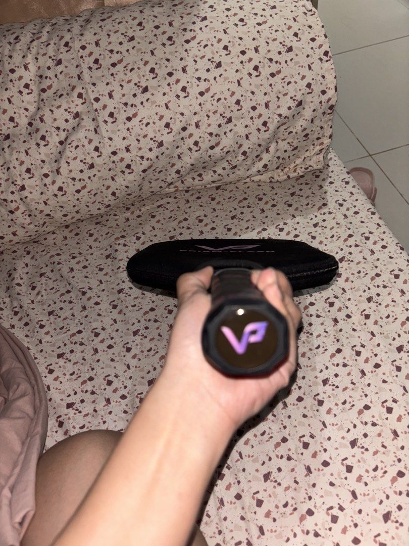 Vatic Pro Prism Flash 16mm Pickleball Paddle (Category: Racket and Ball Sports) located in Manila. Submitted by alionyyy (Listing ID 1470307173, Image 3). Description: VATIC PRO PRISM FLASH 16MM CARBON FIBER PADDLE ▫️Condition: Like New | Used Only 3-4 Times last June ▫️Inclusions: Original Zippered Cover with Purple Branding ▫️Surface: Textured Surface for Enhanced Spin and Control ▫️Handle: Black Handle with Original Vatic Pro Grip ▫️Ideal For: