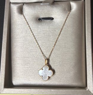 (Category: ) located in . Submitted by beckyshop2024 (Listing ID 1470544069, Image 1). Description: .