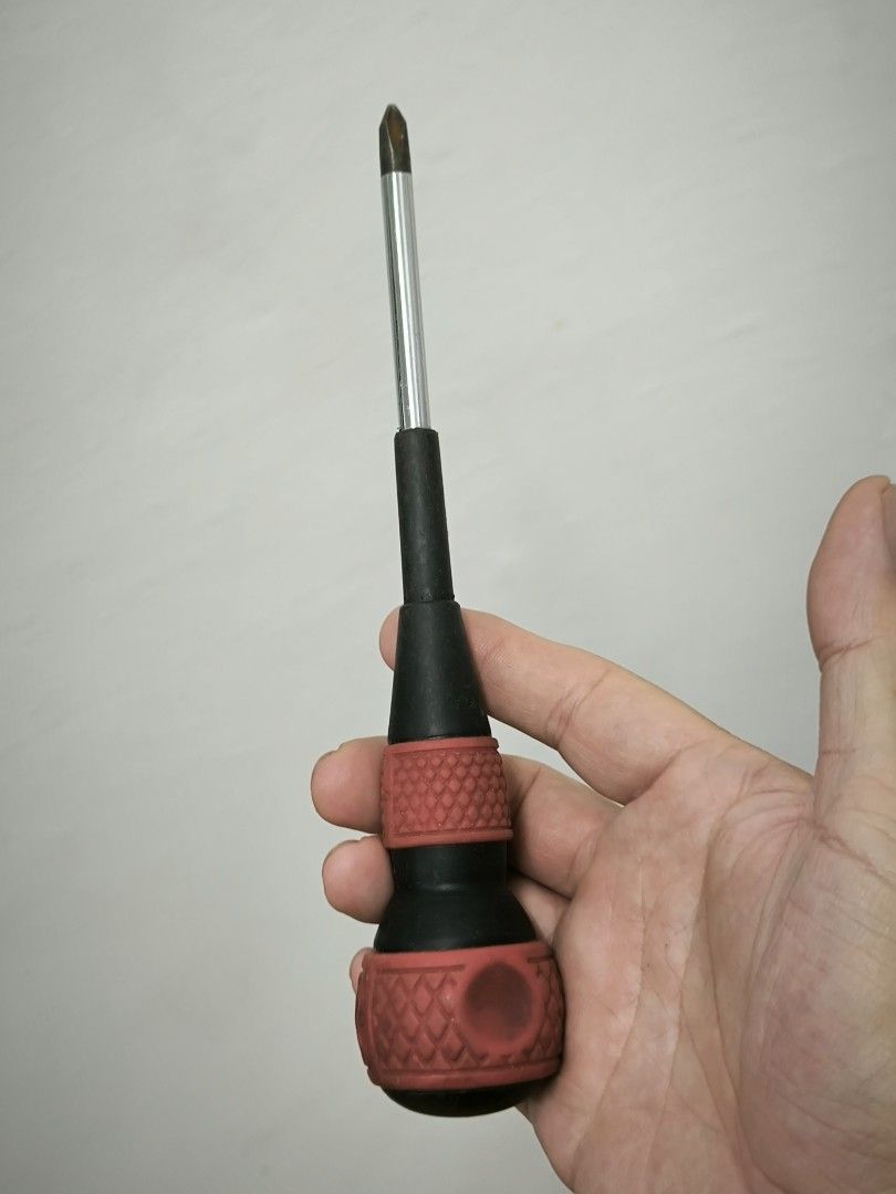 VESSEL Ball Grip Screwdriver 220 (+2 x 100mm) (Category: Home Improvement Tools & Accessories) located in Angeles City. Submitted by yellowbrickstore (Listing ID 1470432072, Image 2). Description: Up for grabs is an authentic VESSEL No. 220 Ball Grip Screwdriver made in Japan. Features the iconic red and black cushion ball grip for high-torque hand driving and a magnetized Chrome Vanadium hardened shaft. Brand / Model: VESSEL No. 220 P.2-100 (Mad