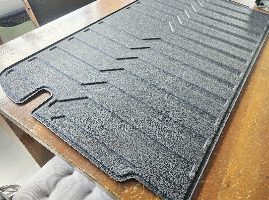 VF3 Back Seat Cover (Category: Upholstery, Seatcovers and Other Interior Parts and Accessories) located in Taytay. Submitted by dollarmill (Listing ID 1470379211, Image 2). Description: Rubber Cover for Vinfast VF3 Backseat *VELCRO NOT INCLUDED*.