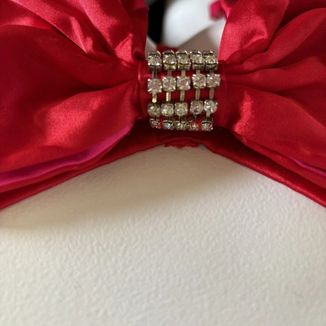 VICTORIA SECRET VINTAGE (Category: Undergarments & Loungewear) located in Manila. Submitted by icamalicdem29 (Listing ID 1470459762, Image 3). Description: Victorias Secret Second Skin Red Satin Rhinestone Bow V String Panty Medium NWOT.