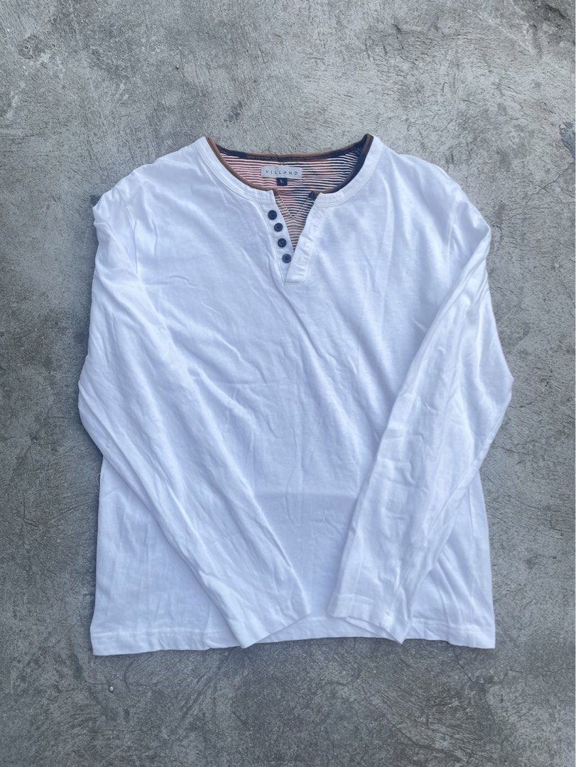 Villand Henley Shirt (Category: Tshirts & Polo Shirts ) located in Manila. Submitted by jarchive (Listing ID 1470417673, Image 1). Description: - Good condition - Issue: bleach sa loob - Size Large - 17 width - 24 length MOP: GCASH 📩.