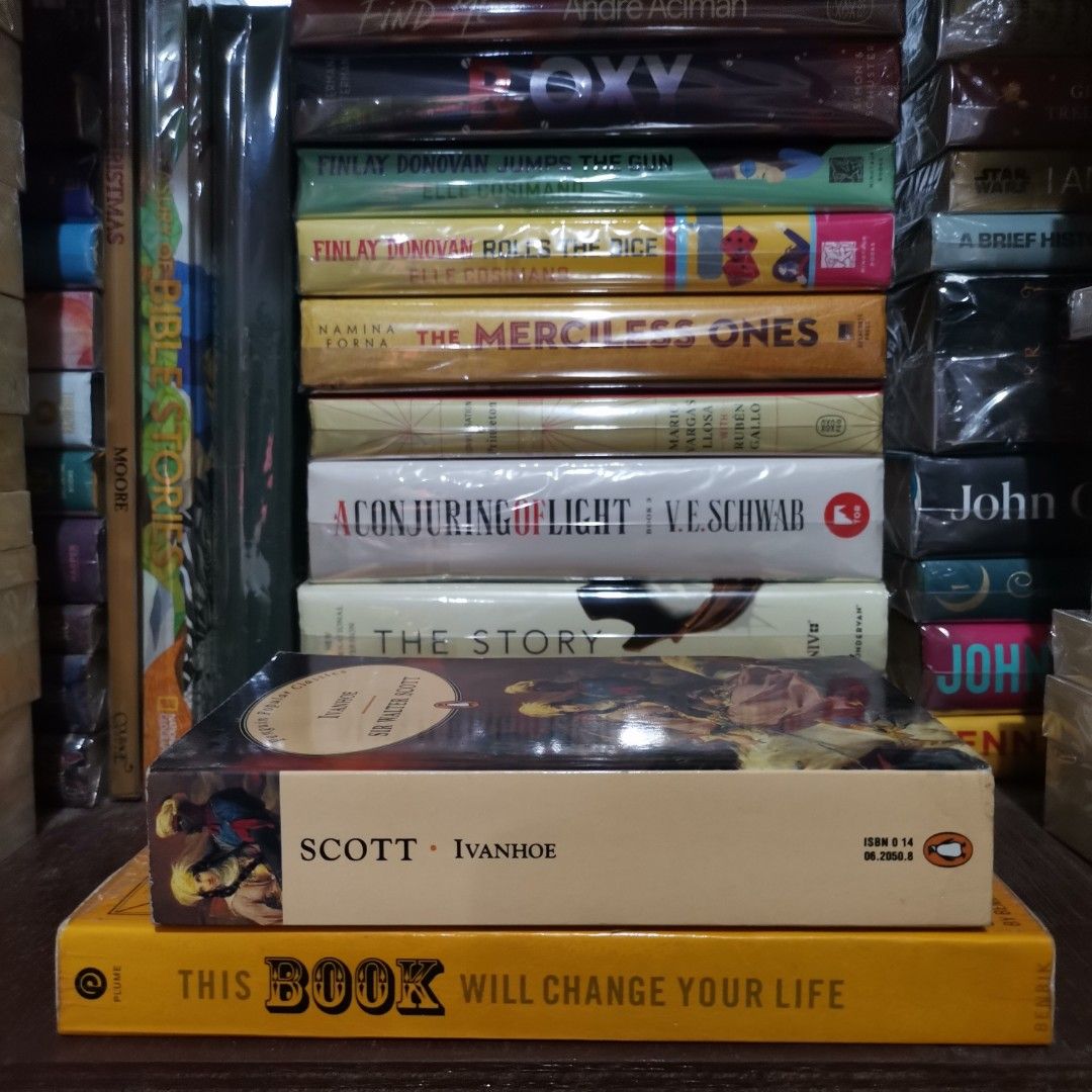 [VINTAGE, 1994] Ivanhoe by Walter Scott [authentic] (Category: Storybooks) located in Zamboanga. Submitted by papelatpangarap (Listing ID 1470417397, Image 3). Description: .