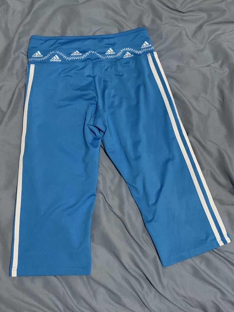 Vintage Adidas Capri pants (Category: Activewear) located in Los Banos. Submitted by darl.shop (Listing ID 1470455999, Image 2). Description: Medium on tag Waistline 26-28 .