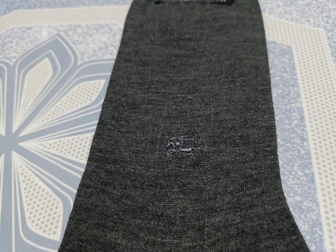 VINTAGE BURBERRY SOCKS (Category: Announcements) located in San Jose del Monte. Submitted by thriftandzell (Listing ID 1470363765, Image 3). Description: EXCELLENT CONDITION! BRAND NEW! NO ISSUE!.