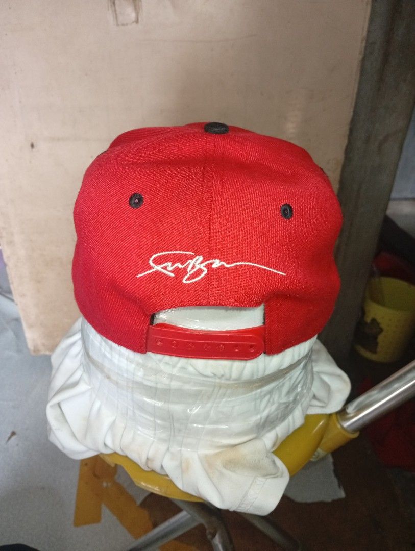 Vintage FUBU Monogram Snapback Y2K (Category: Caps & Hats) located in Manila. Submitted by markgodwin (Listing ID 1470546466, Image 2). Description: ​Authentic vintage FUBU International snapback. Solid 3D front embroidery at maganda ang porma. Flaws: May bawas na 2 pins sa plastic strap sa likod at may manipis na kulubot sa ilalim ng visor (underbrim). Madaling maayos o maisuot as-is! Price: ₱1,200 (Slightly negotiable)..