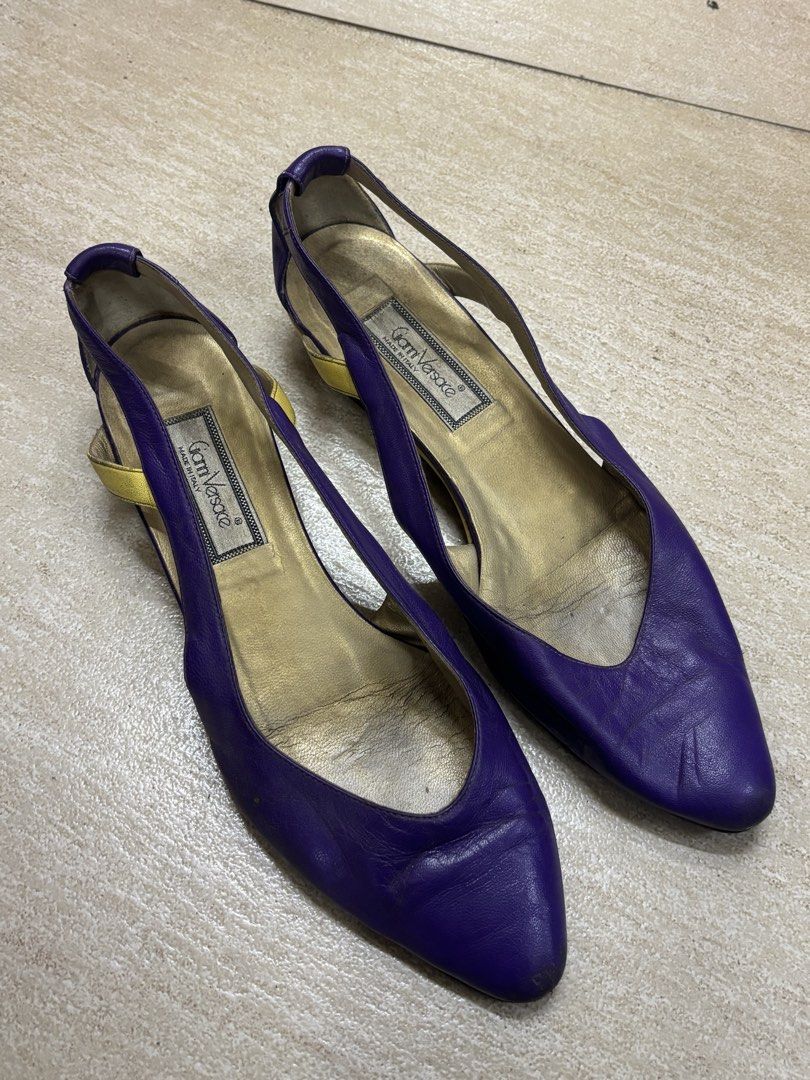 vintage gianni versace sandals ( 2000s, y2k ) (Category: Heels) located in Antipolo. Submitted by raffyellaa (Listing ID 1470477806, Image 1). Description: .