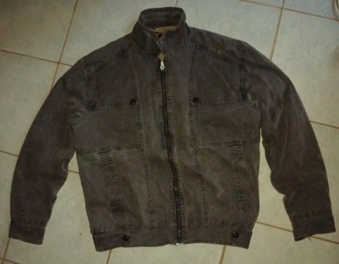 Vintage Gorpcore Faded Canvas Utility Jacket (Category: Coats, Jackets and Outerwear) located in Santo Domingo. Submitted by uuaauuaa (Listing ID 1470457795, Image 2). Description: dm if ur interested!!.