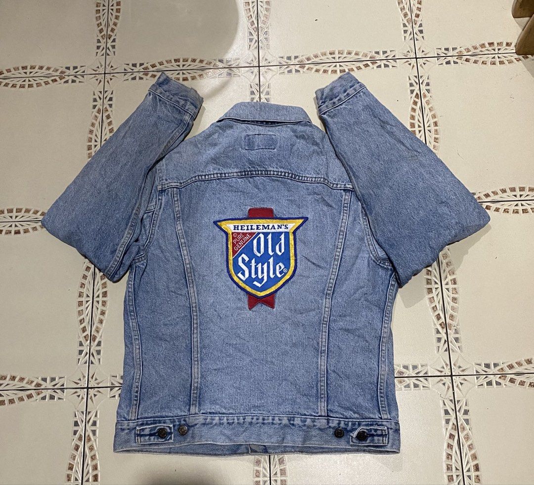 Vintage Levis truck jacket (Category: Coats, Jackets and Outerwear) located in Cebu City. Submitted by hustler_69 (Listing ID 1470471295, Image 2). Description: Vintage Levis truck jacket Size 40L 20 width 24 length Made in U.S.A Good condition Details are all posted .