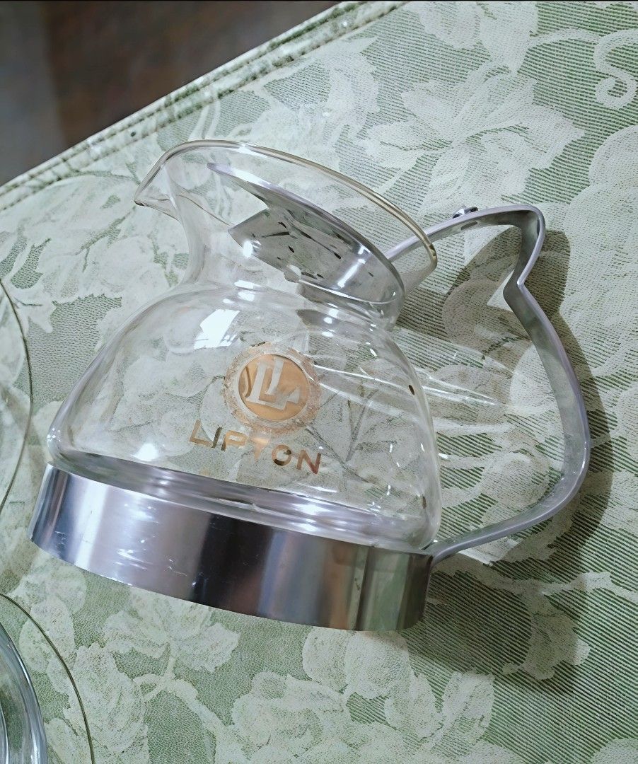Vintage Lipton tea pot (Category: Coffee & Tea Tableware) located in Bulacan. Submitted by mitchikoscollection (Listing ID 1470381563, Image 3). Description: 🩷‼️Courier Lalamove only‼️1K above J&T‼️🩷 Authentic Original Rare Vintage Small Glass Tea pot with removable Stainless steel Handle ...