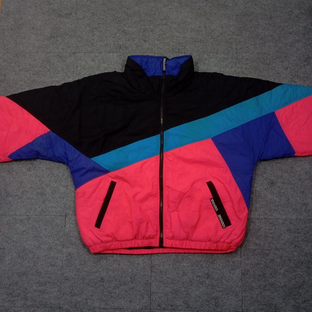 Vintage Lookout Windbreaker (Category: Coats, Jackets and Outerwear) located in Taguig. Submitted by sito. (Listing ID 1470392342, Image 2). Description: For sale! 📣 Vintage Lookout Windbreaker Specs and measurements: • Size XL • Length 25 inches • Width 25 inches Condition Details: • Excellent Condition • No issue • Color rate: 10/10 • Overall Condition: 10/10 Price: ~ ₱499 Transaction Details: Location: Upper Bicutan, Taguig City, Metro Manila