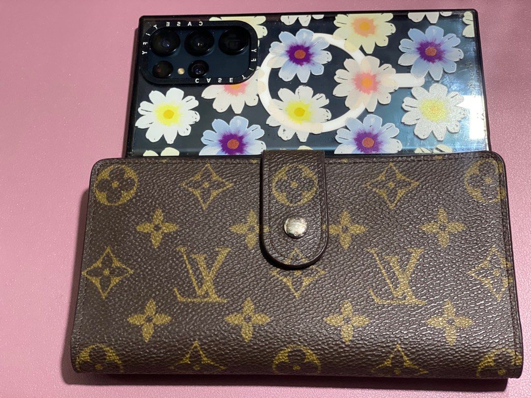 Vintage Louis Vuitton Wallets ❗️negotiable (Category: Luxury Bags & Wallets) located in Mandaue City. Submitted by cebuanacloset (Listing ID 1470437133, Image 2). Description: .