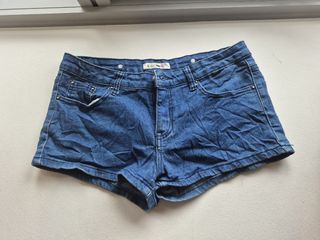 (Category: ) located in . Submitted by mai_e (Listing ID 1470398785, Image 1). Description: .
