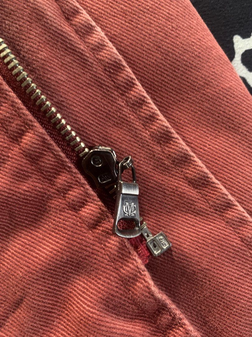 Vintage Marlboro Classic Jacket (Category: Activewear) located in Aloran. Submitted by bubuyog_garments (Listing ID 1470377618, Image 3). Description: .