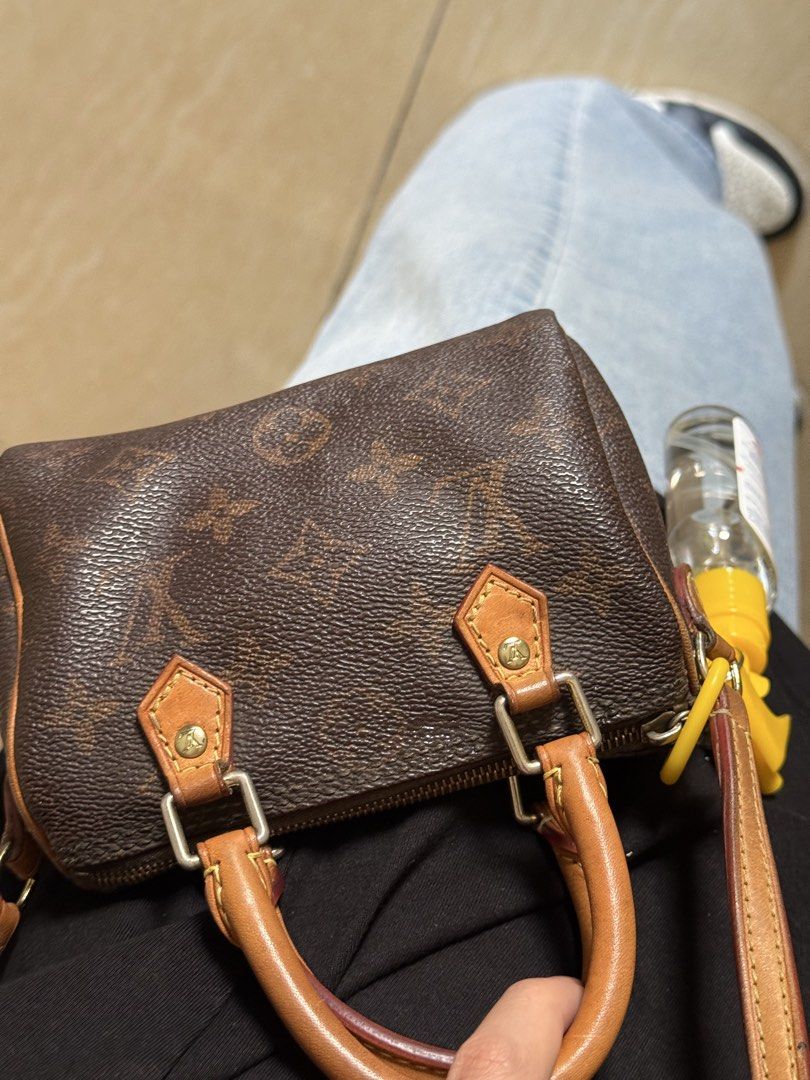 Vintage nano speedy (Category: Luxury Bags & Wallets) located in Cebu City. Submitted by kateyuu08 (Listing ID 1470388013, Image 2). Description: Letting this go🥺 Nice patina No cracks but expect wear. smell is okay I used this bag rain or shine hahaha I got it in japan 2nd hand market. Can send more photos .