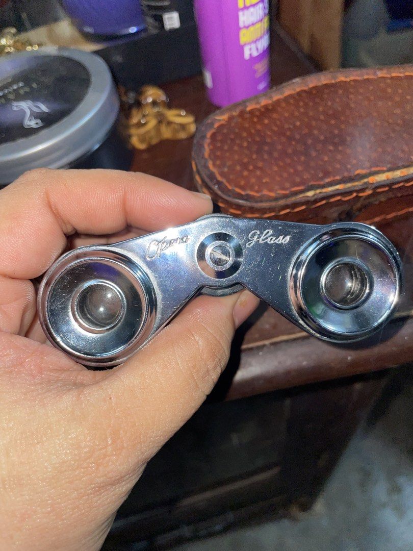 Vintage Opera Glasses Binoculars with Leather Case (Category: Vintage Collectibles) located in Taguig. Submitted by rainhugo (Listing ID 1470456830, Image 3). Description: Selling these vintage Japanese folding opera glasses produced by Ohashi Glass Industry in Kobe, Japan. Perfect for watching live concerts, theater plays, or adding a classic piece to your vintage collection. Condition & Imperfections: • Functionality: In good working condition 