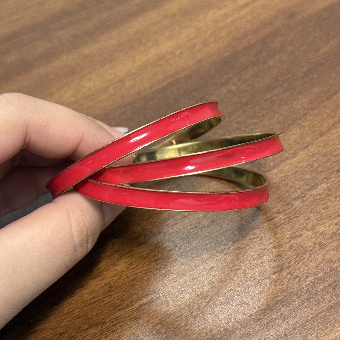 Vintage Red and Gold Stackable Bangles (Category: Bracelets) located in Baliuag. Submitted by from.linea (Listing ID 1470538890, Image 2). Description: .