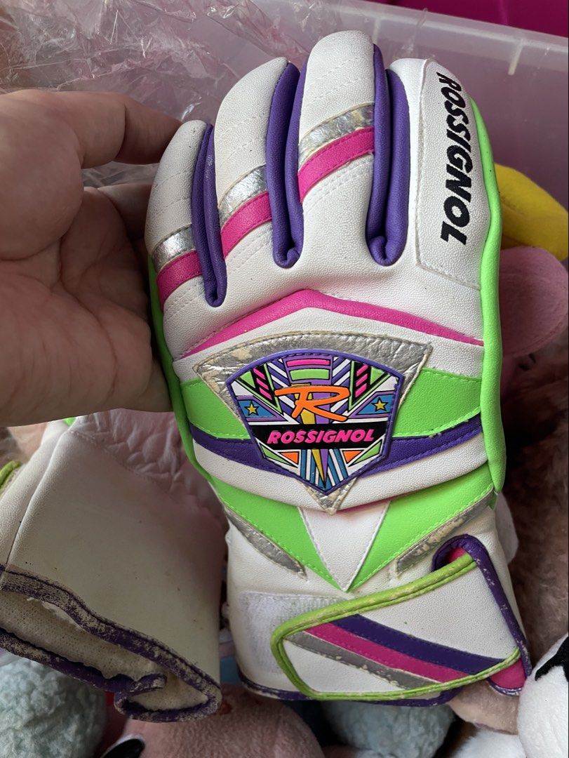 Vintage Rossignol Ski Gloves (Category: Gloves) located in Quezon City. Submitted by gems4sale (Listing ID 1470464597, Image 3). Description: .