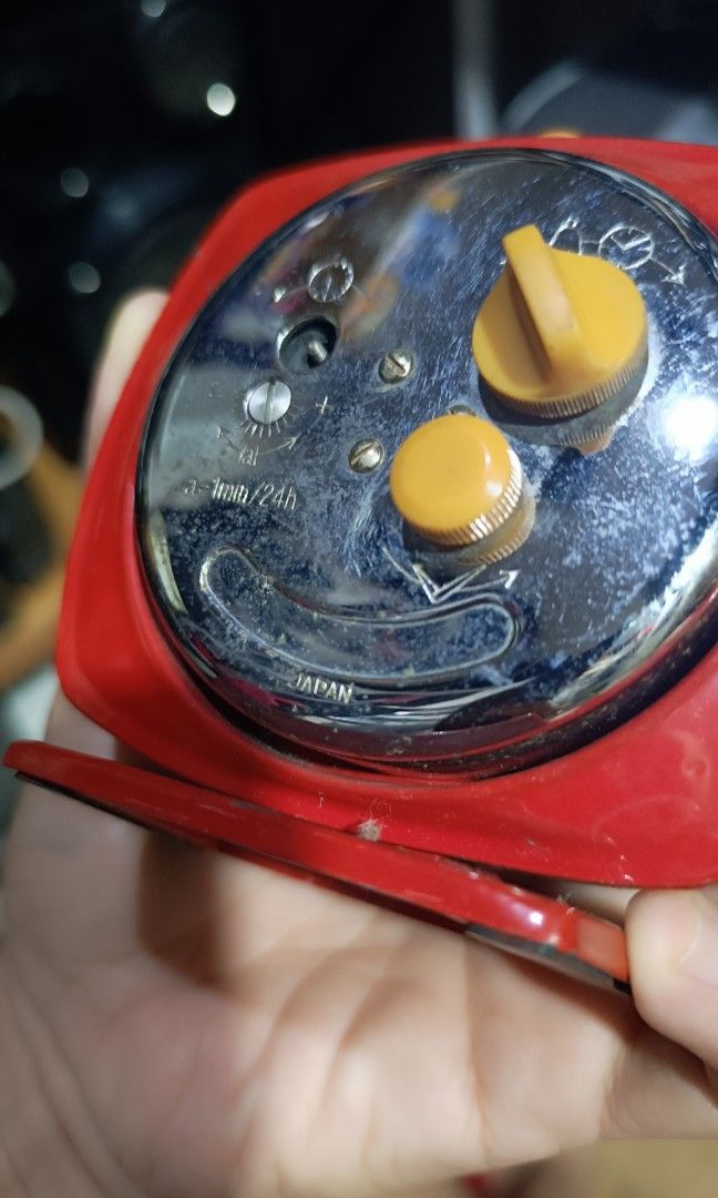 vintage Seiko mechanical wind-up alarm clock (Category: Clocks) located in Midsayap. Submitted by macoy.picker (Listing ID 1470441748, Image 3). Description: vintage Seiko mechanical wind-up alarm clock Working selling As is where is + SF Location: north Cotabato.