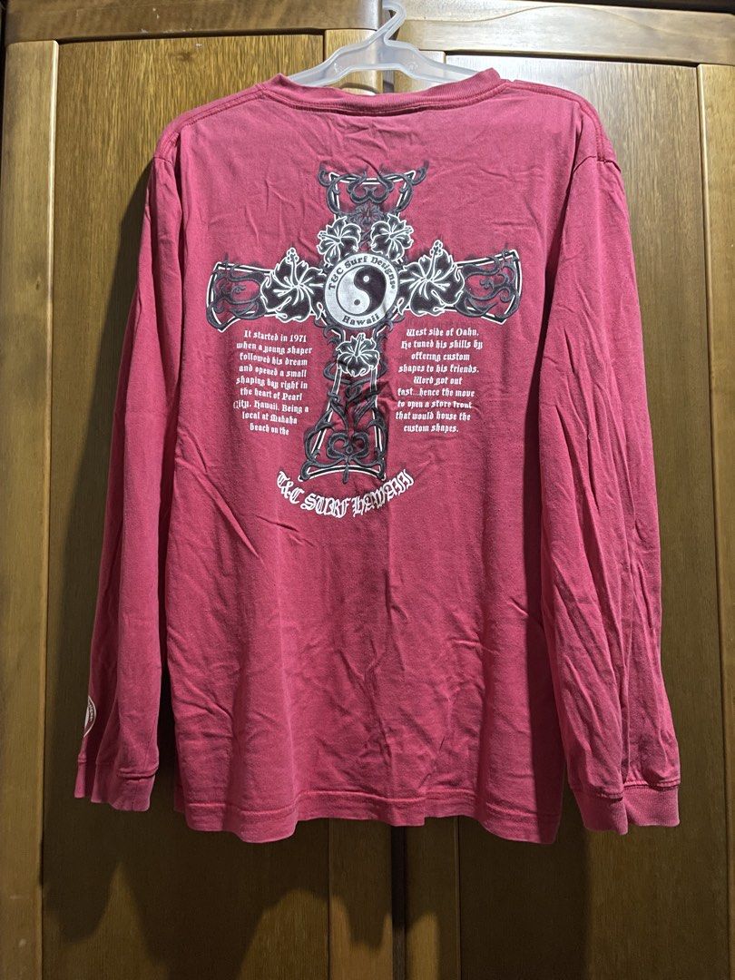 Vintage, T&C SUFR, Long sleeve (Category: Hoodies) located in Davao. Submitted by ceejay.13 (Listing ID 1470555448, Image 2). Description: Vintage, T&C SURF, Long sleeve (90s to 2000s) dimension ⬇️ Width: 22 Length: 28 Shoulder: 23.