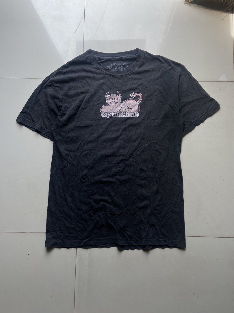 Vintage Toy Machine Devil Cat (Category: Tshirts & Polo Shirts ) located in Panabo. Submitted by thrifty.red (Listing ID 1470372537, Image 1). Description: width:21 length:30 9/10 condition L to XL.