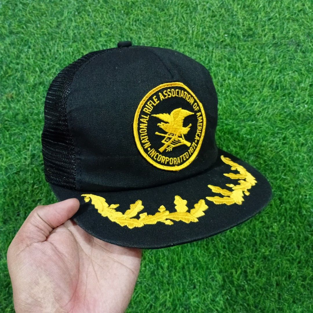 vintage trucker cap (Category: Caps & Hats) located in Muntinlupa City. Submitted by rianrax3012 (Listing ID 1470349852, Image 2). Description: .