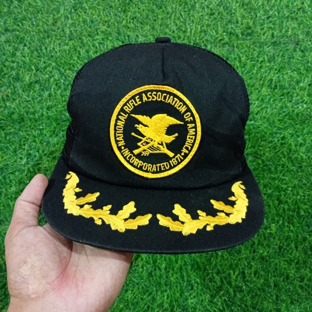 vintage trucker cap (Category: Caps & Hats) located in Muntinlupa City. Submitted by rianrax3012 (Listing ID 1470349852, Image 1). Description: .