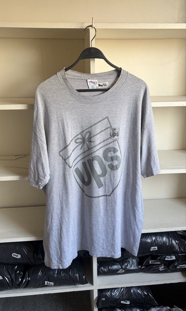 Vintage UPS (Category: Tshirts & Polo Shirts ) located in Manila. Submitted by _revault (Listing ID 1470521460, Image 1). Description: .