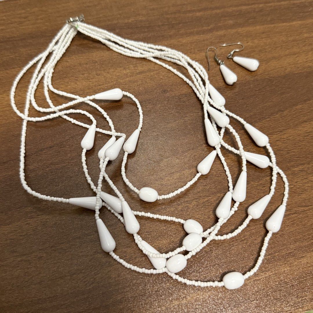 Vintage White Multi-Strand Beaded Necklace (Category: Necklaces) located in Baliuag. Submitted by from.linea (Listing ID 1470540015, Image 1). Description: .