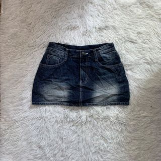 (Category: ) located in . Submitted by emmalizz (Listing ID 1470376748, Image 1). Description: .