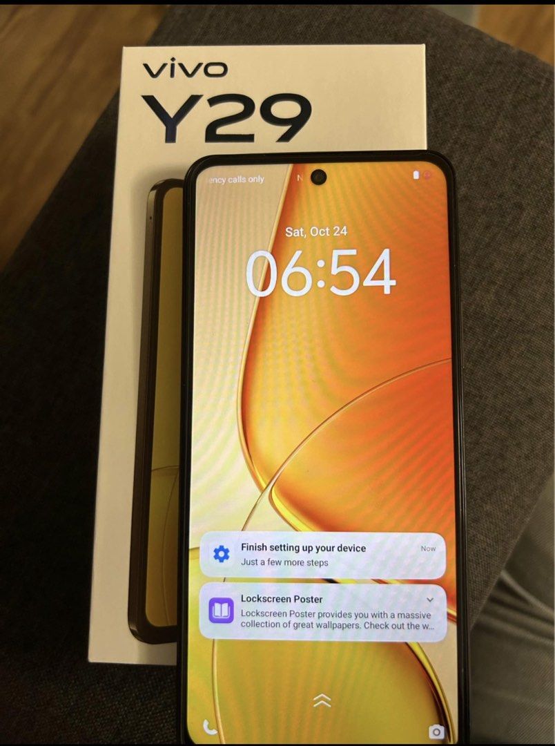 VIVO Y29 4G (Category: Vivo) located in General Trias. Submitted by zaragbuya (Listing ID 1470376930, Image 1). Description: Inclusions: Unit Box 44 watts Charger and Cable 1 Case Super Minimal dents since main phone. RFS: May new phone na. Specs: Display: 6.68-inch HD+ IPS LCD, 120Hz refresh rate Processor: Qualcomm Snapdragon 685 Storage & RAM: 8GB RAM + 128GB or 256GB internal storage Battery: 6,500mAh Charging: 44W FlashCharge wired charging 