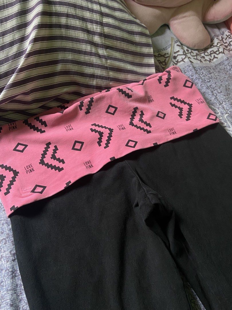 VS PINK FOLD OVER (Category: Other Bottoms) located in Minglanilla. Submitted by myndqq (Listing ID 1470377149, Image 1). Description: .
