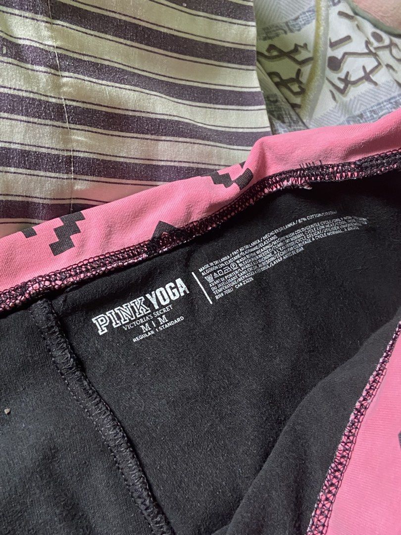 VS PINK FOLD OVER (Category: Other Bottoms) located in Minglanilla. Submitted by myndqq (Listing ID 1470377149, Image 3). Description: .