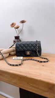 (Category: ) located in . Submitted by vintage_sac (Listing ID 1470373571, Image 1). Description: .