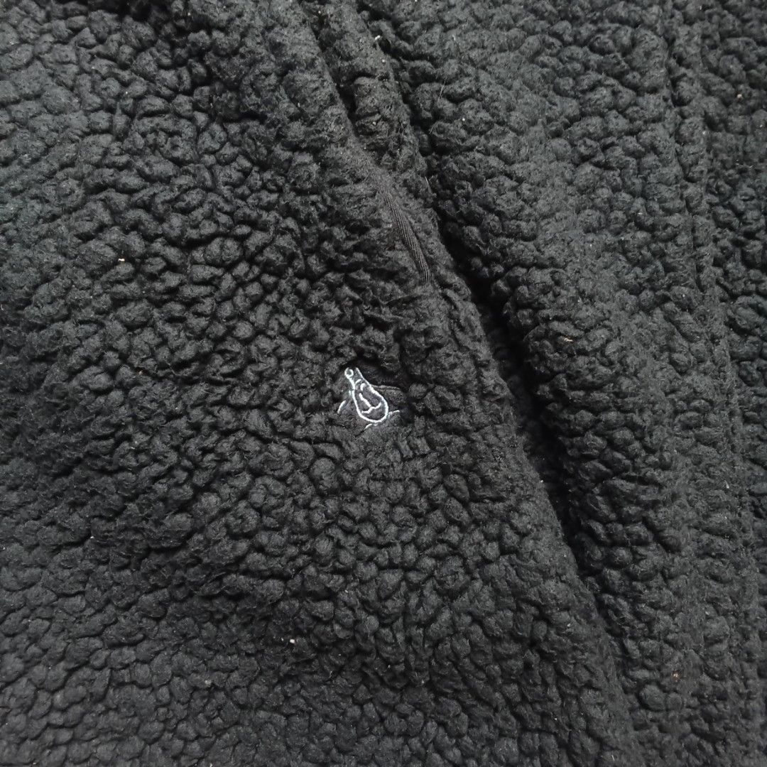 VTG PENGUIN PANTS (Category: Joggers) located in Manila. Submitted by push.cook (Listing ID 1470500995, Image 2). Description: NO ISSUE GOOD CONDI L:39 W:34 THIGH:13 HEM:5.