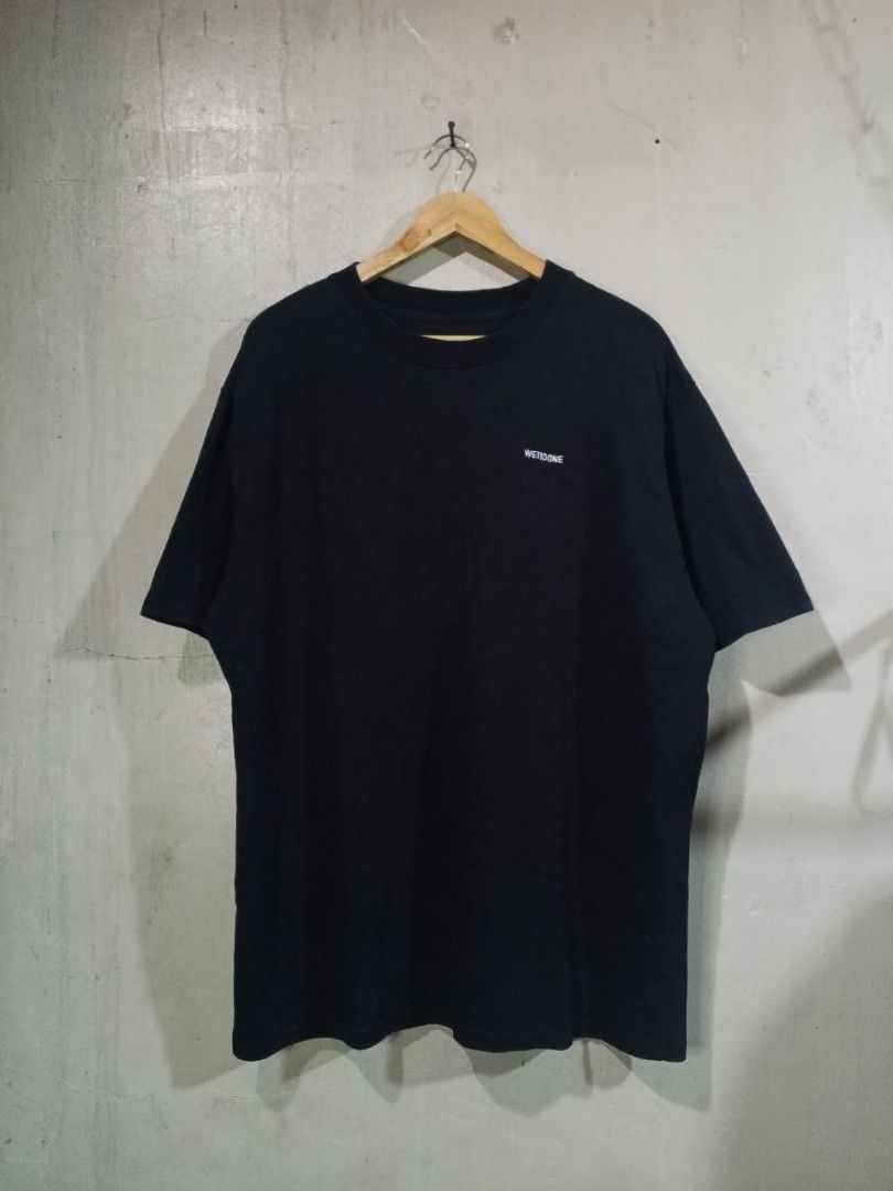We11done Black T-Shirt Size L (Category: Tshirts & Polo Shirts ) located in Polangui. Submitted by monsipalen05920 (Listing ID 1470487999, Image 1). Description: WELLDONE W 23 L 30 SIZE LARGE ON TAG COLOR RATE 9.8/10 ISSUE NO TAG GOOD TO EXCELLENT CONDITION ADD SFEE .