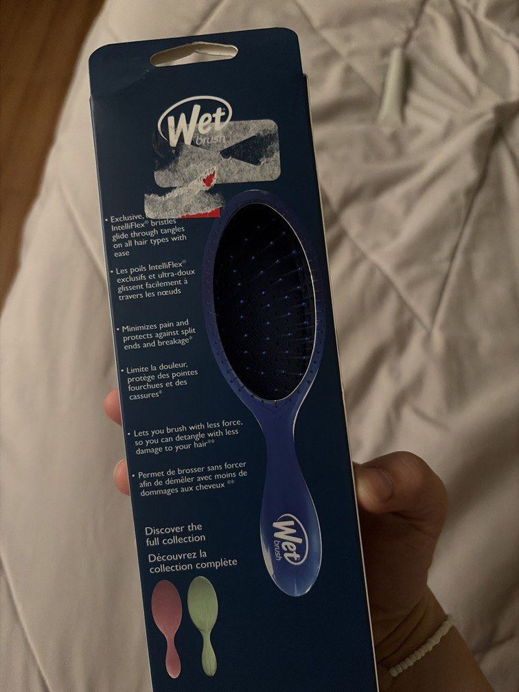 Wet Brush Detangler (Category: Hair) located in Manila. Submitted by helpherdeclutter (Listing ID 1470383741, Image 2). Description: .
